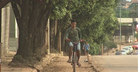 G1 Ciclistas reclamam da situação das ciclovias de Rio Branco