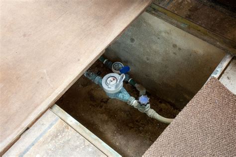 11 Ways To Keep Pipes From Freezing In A Crawl Space