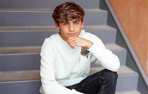 Ayden Mekus Age Height Girlfriend Net Worth Tiktok Birthday Kemi