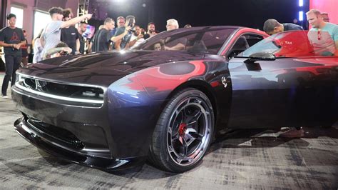 RUMOR: New 2023 Dodge Challenger SRT Hellcat Redeye Capable Of 900+ HP ...