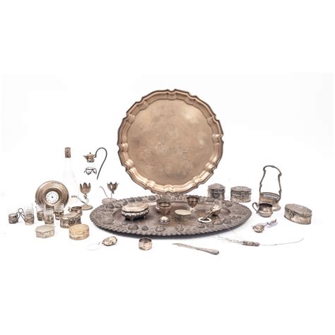 oggetti  diversa tipologia  argento  metallo trionfante