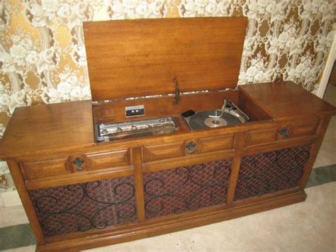 Cabinet Stereo System From The 60s Stereo Console The Good Old Days