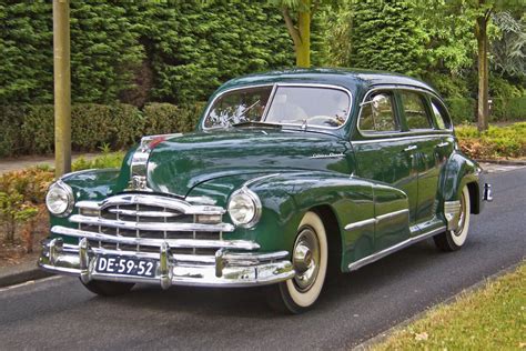 1948 Pontiac Steamliner Six Series 26 4 Door Sedan With Silver Streak 4