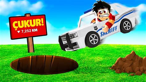 ARABA İLE SONSUZ ÇUKURA ATLIYORUZ Roblox Drive into a big hole YouTube