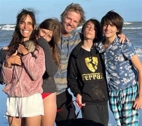 Así de grandes y parecidos al papá están los hijos de Facundo Arana y