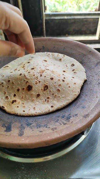 Roti Phulka Chapati Recipe Step By Step How To Make Soft Chapati And Roti Indian Flat Bread