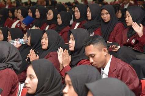 587 Mahasiswa UNG Mengikuti Program MBKM Pemilu 2024 Dari Laut