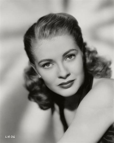 Lori Nelson Vintage Hollywood Photography Poses Women Classic Hollywood