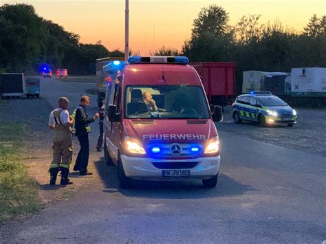 Waldbrand In L Denscheid Viele Einsatzkr Fte R Cken Aus Lokaldirekt