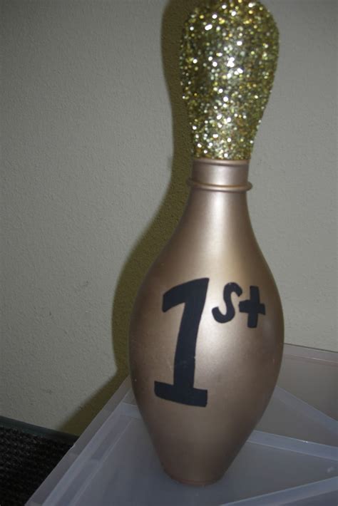 Crafty Blonde Girl: Wii Bowling Tournament Trophies