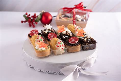 Xmas Pastries T Box 12 Pcs At 2580 Per Set Eatzi Gourmet