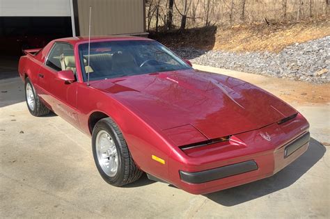 Pontiac Firebird 1990