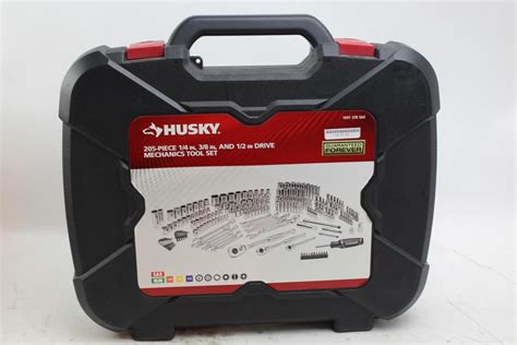 Husky Mechanics Tool Set 205 Pieces Property Room