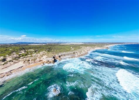 Premium Photo Gunnamatta Ocean Beach Around Boag Rocks Late On An