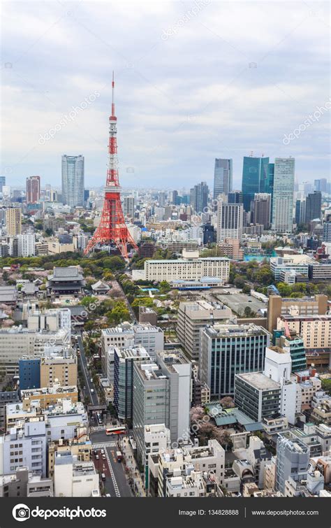 Tokyo Tower cityscape Japan. — Stock Editorial Photo © amnachphoto ...