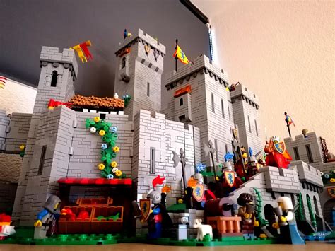 Lion Knight's modular upgraded. Final result. : r/lego