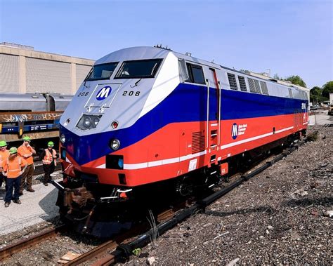 Metro North Releases First Heritage Unit Honoring 40th Anniversary