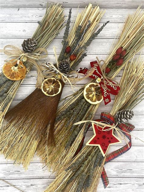 dried oranges, pine cones and cinnamon stick decorations