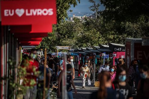 Visão Pérez Reverte Carmen Posadas e Rosa Montero na maior Feira do