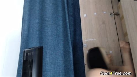 Latina Babe Rubbing With Her Pussy And Ass