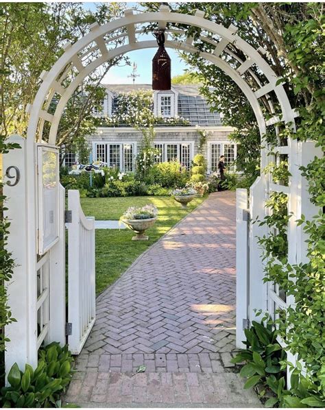 10 Floral Garden Gates In Bold Color Artofit