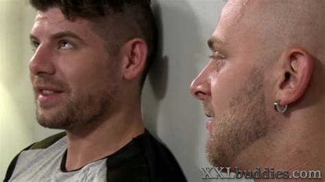 Buff Hunk With Shlong Gets Sucked Gay Big Cock Porn Feat Chandler Scott XHamster