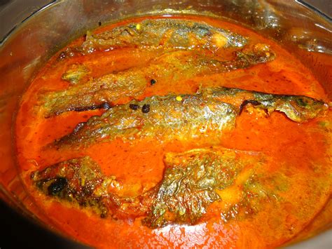 Culinary Delights: Spiced Tengra Fish Curry