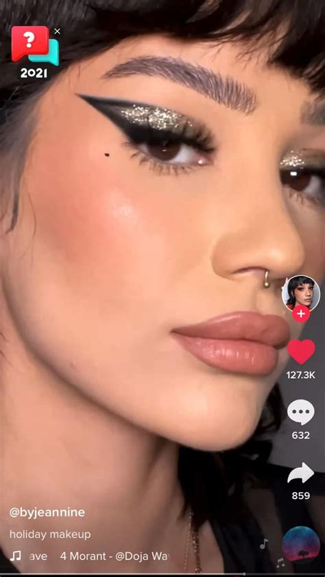 Black And Gold Glitter Bold Winged Eyeliner W Nude Lip Eyeliner