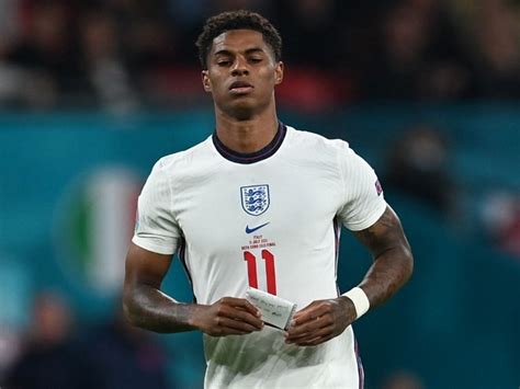 "I'm Marcus Rashford, 23, Black": Racially Abused After Euro 2020 Loss ...