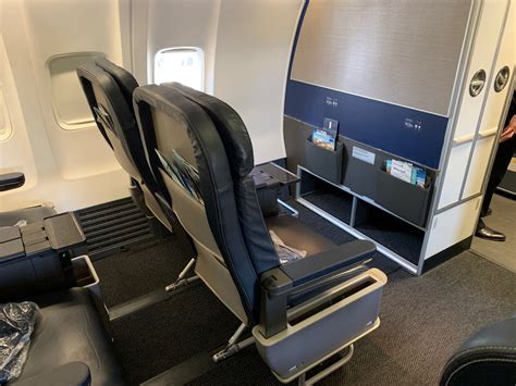 boeing  seating delta airlines boeing     class