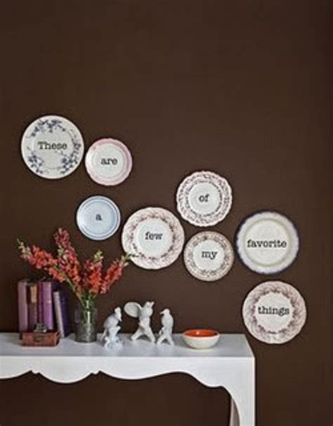 Decorating With Plates Using Dinner Plates To Decorate Your Walls