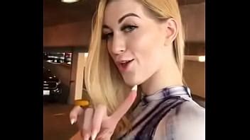 A Big Booty White Girl Shaking That Ass XVIDEOS