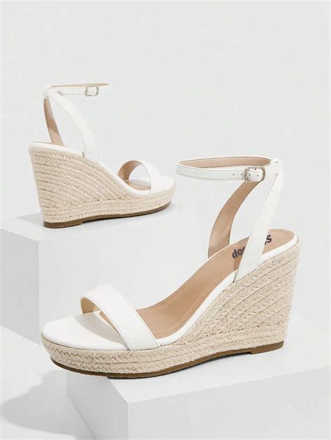 Styleloop Sandalias blancas ligeras con tira de tobillo y cuña para