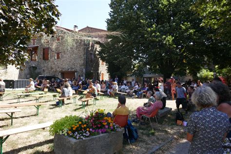 Inauguration des Bravos une pluie détoiles sur Pélussin Mairie de