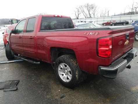 VIN 2GCVKREC6J1113206 CHEVROLET SILVERADO 2018 Historia Del Auto