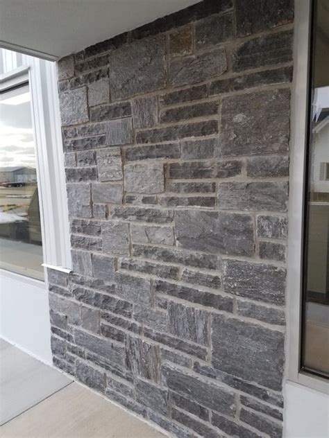 Toronto Real Thin Stone Veneer Accent Wall Quarry Mill