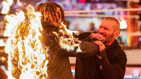 The Fiend Bray Wyatt Vs Randy Orton Firefly Inferno Match Tlc