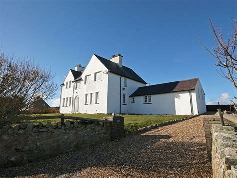 Plas Uchaf, Rhoscolyn - Isle of Anglesey - Wales : Cottages For Couples ...