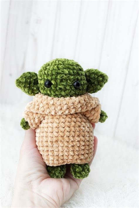 Baby Yoda Crochet Pattern