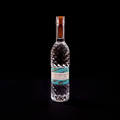 Spirit of York Distillery: Bartender Gin - Mano Design