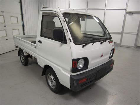 1992 Mitsubishi Mini Cab Mini Truck at Indy 2018 as G82 - Mecum Auctions