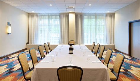 Embassy Suites Seattle - Bellevue - Bellevue, WA - Wedding Venue