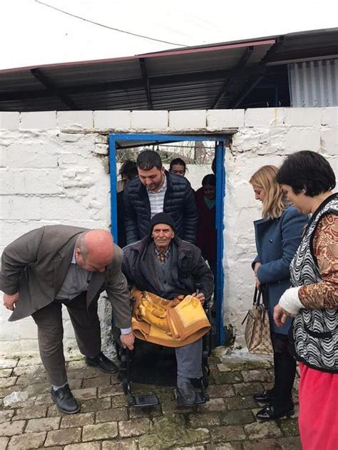 5 ay sonra ilk kez dışarıya çıktı Aydın Haberleri