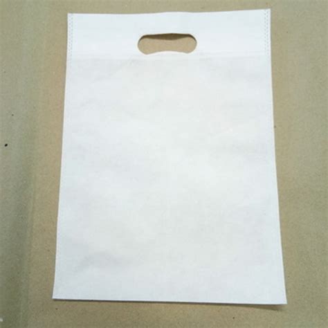 Non Woven Fabric White D Cut Non Woven Bag At Rs 220 Kilogram In