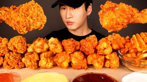 ASMR MUKBANG CHICKEN WINGS WAFFLE FRIES No Talking EATING SOUNDS