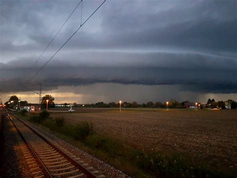 Unwetter Ber Legelshurst Vom Elsass Kam Eine Riesige Unwe Flickr