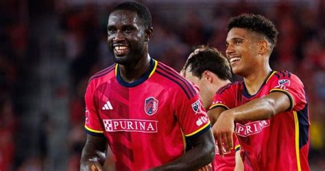 STL City SC faces roster dilemmas as healthy lineup looms