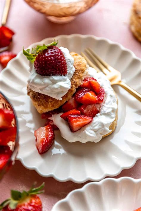 Strawberry Shortcake With Biscuits Recipe