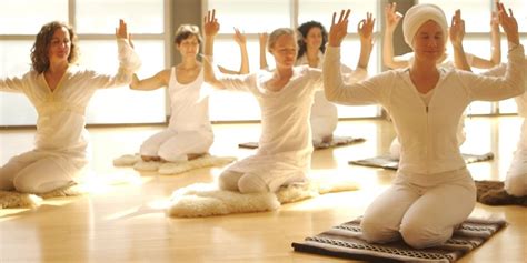 ¿como Es Una Clase De Kundalini Yoga En Tenerife [atrevete ]