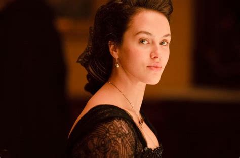 Jessica Brown Findlay Sex Tape Downton Abbey Star Embroiled In Chan